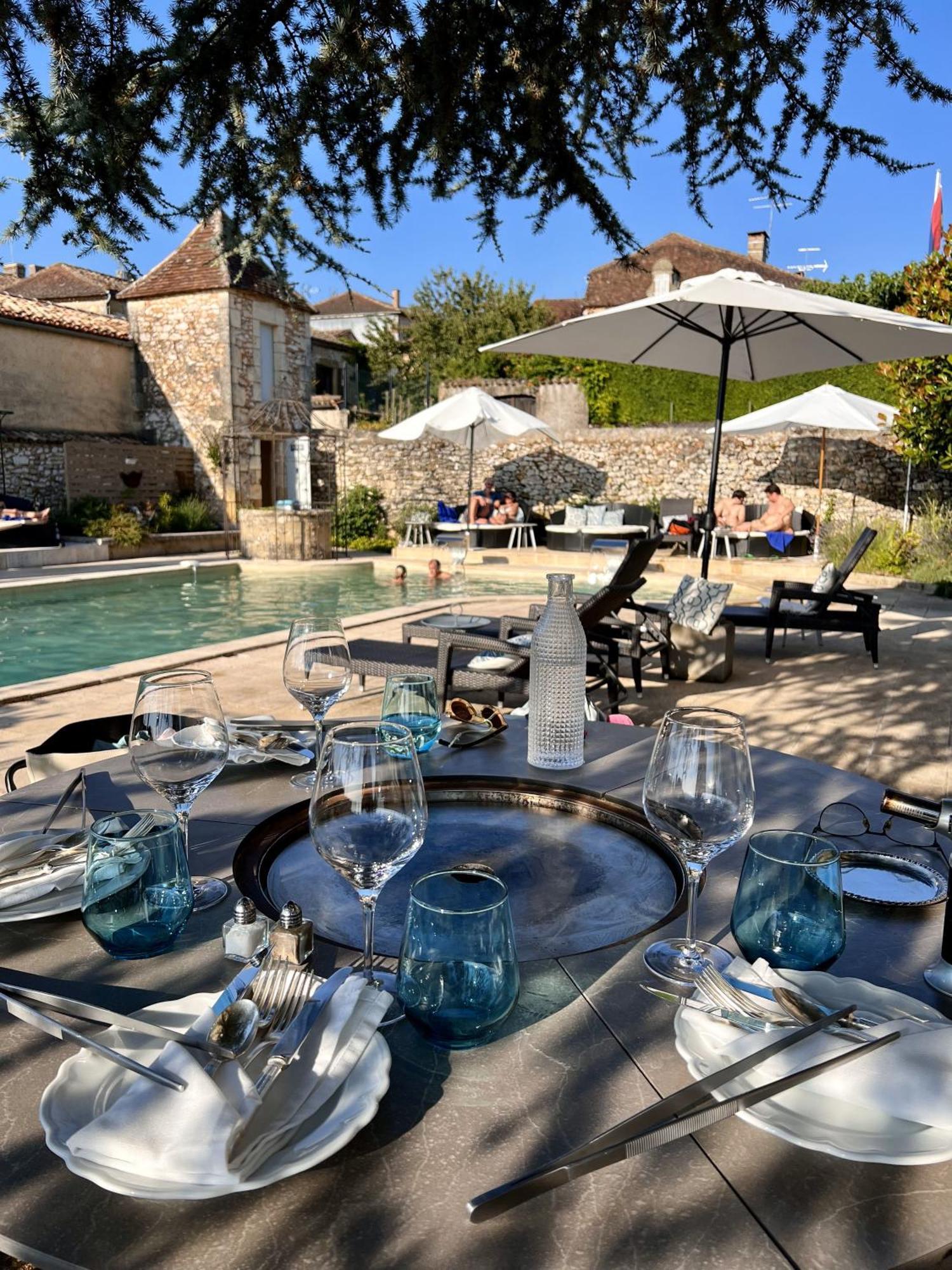 מונפזייר Chateau Hotel Edward 1Er מראה חיצוני תמונה